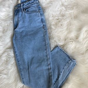 PacSun mom jeans size 22!